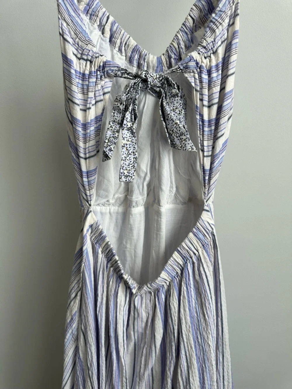 La Vie Rebecca Taylor Blue & White Striped Midi Dress | V-Neck Flowy Sundress - Picture 10 of 16